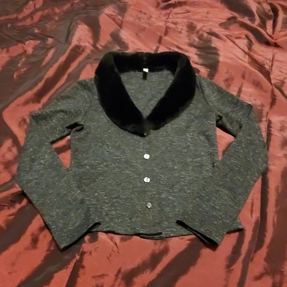 Tea Collection Sweaters - Top/Cardigan with Fur Collar